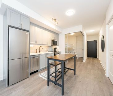 For Lease - 2343 Khalsa Gate Unit# 313, Oakville, Ontario - Photo 1