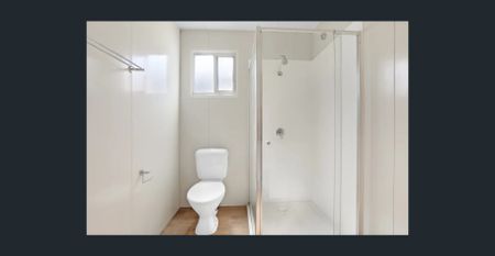 Conveniently Located Granny Flat – Walking Distance to the Lake - Photo 5