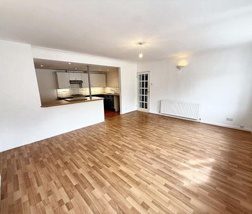 3 bedroom terraced house to rent - Photo 2