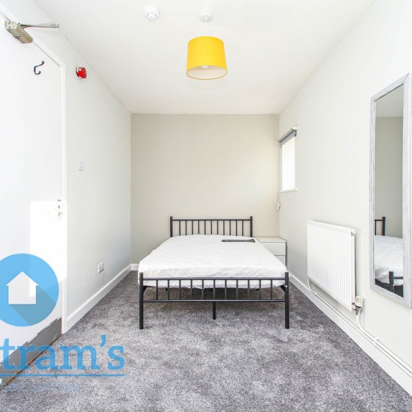 1 bed Shared House for Rent - Photo 1