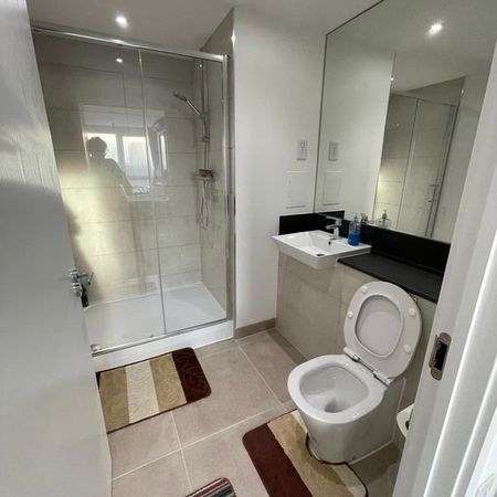 Room in a Shared Flat, Barrett House, TW3 - Photo 3