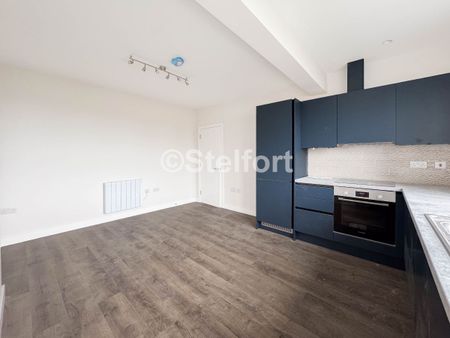 Court Road, SE9, London - Photo 5