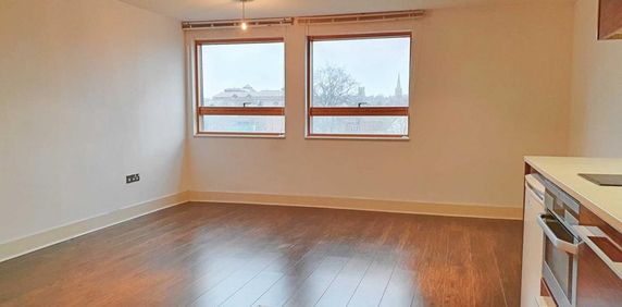 Studio to rent - Photo 2