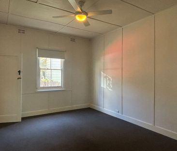 Affordable home in a great location! - Photo 6