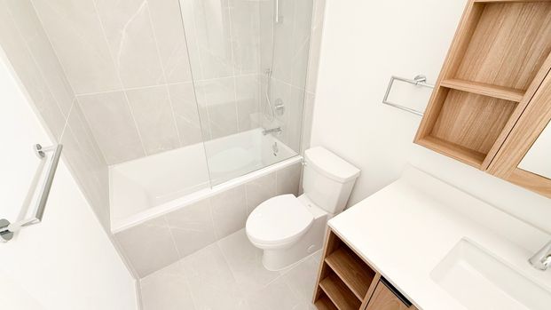 For Lease - 1037 The Queensway N/A Unit# 617, Toronto, Ontario - Photo 1