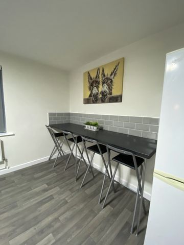 1 bed Apartment for Rent - Photo 3