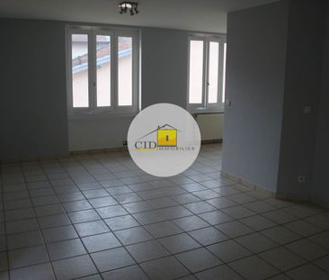 Appartement - 3 pièces - 59,44 m² - Saint-Priest - Photo 2