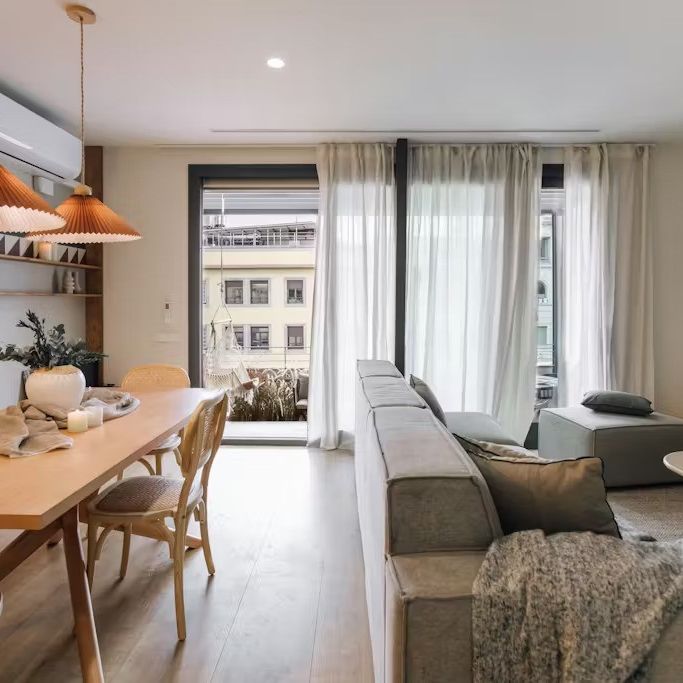 Carrer d'Aragó, Barcelona, Catalonia 08007 - Photo 1