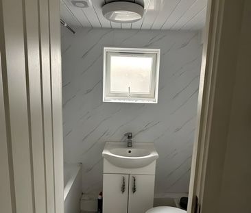 1 Bed Flat, Ley Street, IG2 - Photo 6