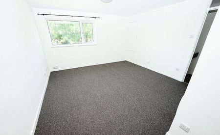 1 bedroom property to rent - Photo 2