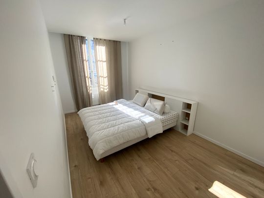 � louer Appartement T3 meubl� avec grande terrasse, parking et cave Simiane-Collongue, - Photo 1