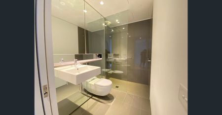 Stunning view and modern properly One Bed one bath with fully furniture - Photo 4