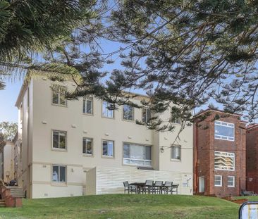 Rare Trophy Apartment on Harbourfront Reserve - Photo 5