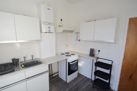 2 bedroom apartment to rent - Photo 4