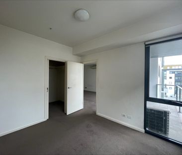 Modern Luxury Living - Photo 4