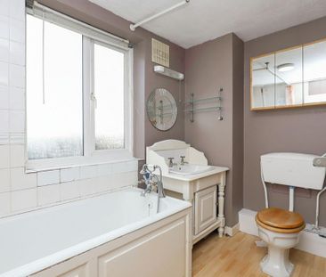 Studio to rent - Photo 6