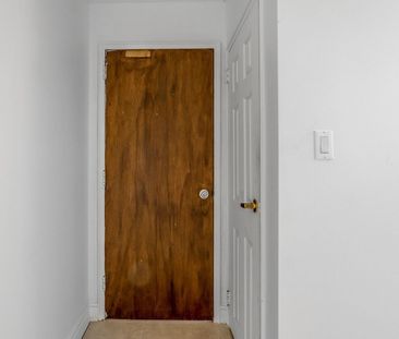 For Lease - 349 Frontenac Avenue Unit# Unit 3, Oshawa, Ontario - Photo 2