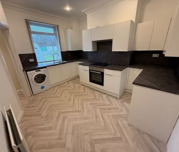 2 Bed Terraced House, Northfield Place, LS26 - Photo 5