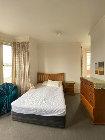 Boarding house room - Photo 2