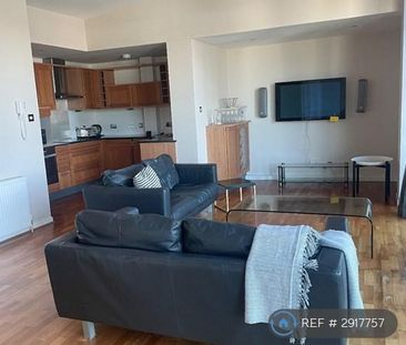 2 bedroom flat to rent - Photo 3