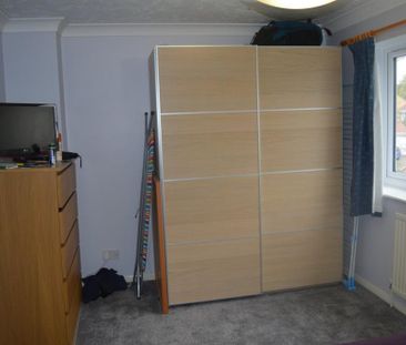 3 bedroom semi-detached house to rent - Photo 5