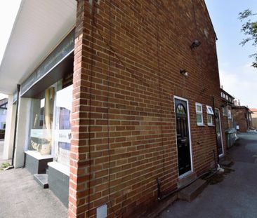 2 bedroom Flat in Eden Drive, Leeds - Photo 3