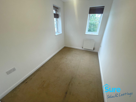 2 bedroom semi-detached house to rent - Photo 2