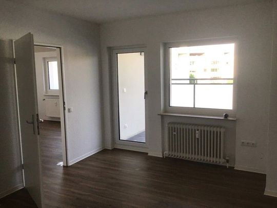 schöne 2-Zimmerwohnung mit Balkon - Foto 1