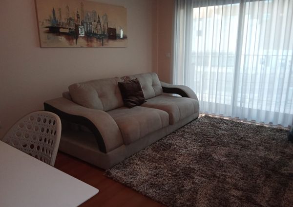 Apartamento T1 mobilado e equipado com garagem fechada. Glicínias!