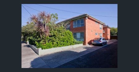 RECENTLY RENOVATED TWO BEDROOM APARTMENT! - Photo 3