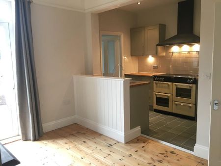 3 bedroom terraced house to rent - Photo 4