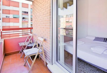 Carrer de Xalans, Valencia, Valencian Community 46022 - Photo 3