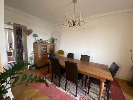 Beautiful apartment with character - Photo 2