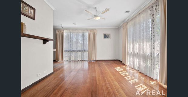 Perfectly Located 3 Bedroom Home - Photo 1
