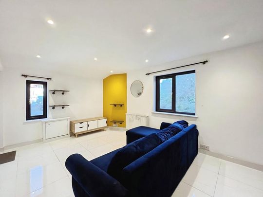 2 bedroom duplex to rent - Photo 1