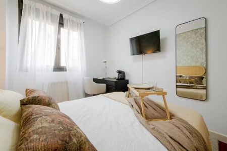 Calle de Ana de Austria, Madrid, Community of Madrid 28050 - Photo 2