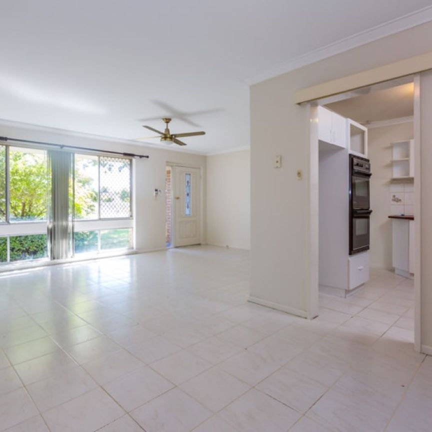 Perfect Location with Room to Move! *Open Mon 05/01 4.30pm to 4.45pm* - Photo 1