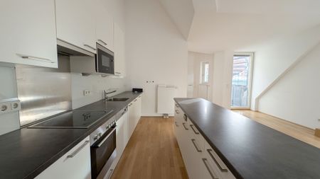 Unbefristete 4-Zimmer Dachgeschoß-Wohnung mit Terrasse in 1080 Wien zu mieten - Foto 3