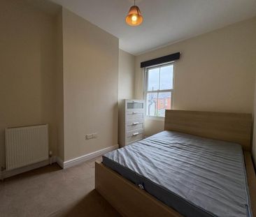 1 bedroom in a house share to rent - Photo 3