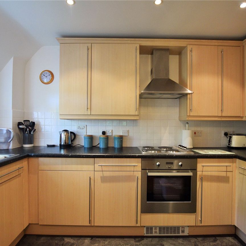 St Catherines Wood, Camberley St Catherines Wood, Camberley - Photo 2