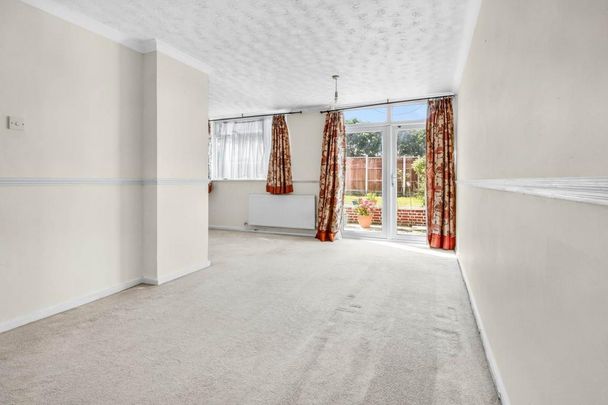 3 bedroom terraced house to rent - Photo 1