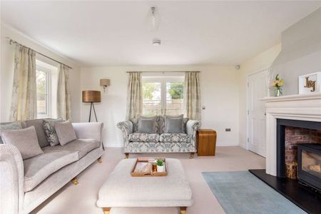 A superb high specification, energy efficient family home constructed in 2019, with wraparound garden, detached garage and wonderful views - Photo 4
