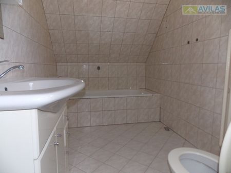 Pronájem bytu 3+1 70 m², Benešov - Photo 4