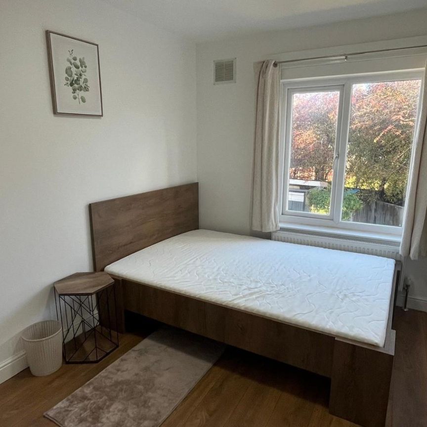 3 bedroom House To Let Total Size: 883 SQ FT - Photo 1