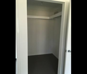 118 Jubilee Cct, Jordan Springs NSW - Photo 1