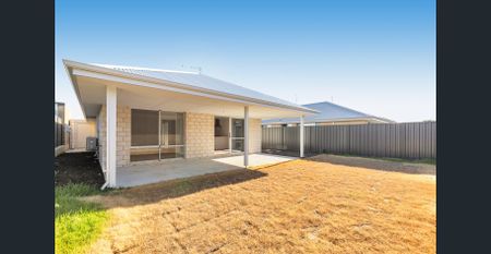 Your Brand New Family Retreat in the Heart of Baldivis! - Photo 3