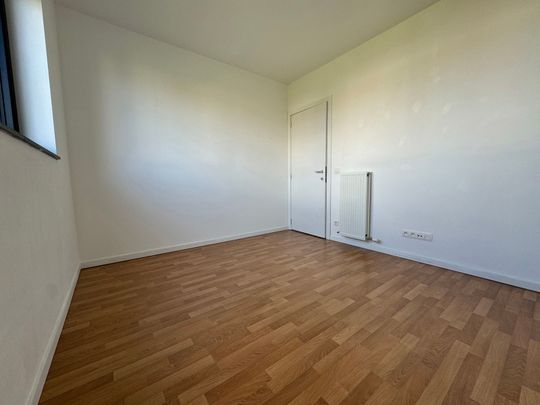 Rustig gelegen appartement met 2 slaapkamers en staanplaats - Photo 1