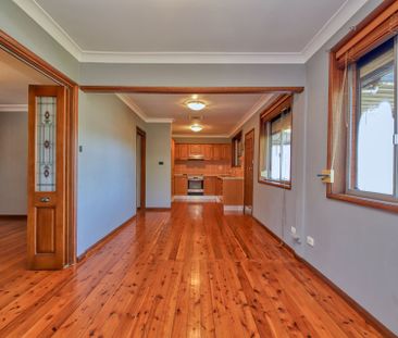 Three Bedroom Family Home - Photo 1