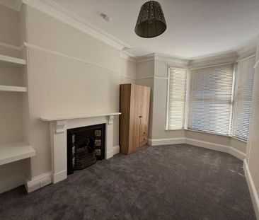 5 bedroom terraced house to rent - Photo 4