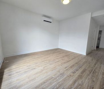 For Lease - 63 Main Street Unit# 2, Grimsby, Ontario - Photo 4